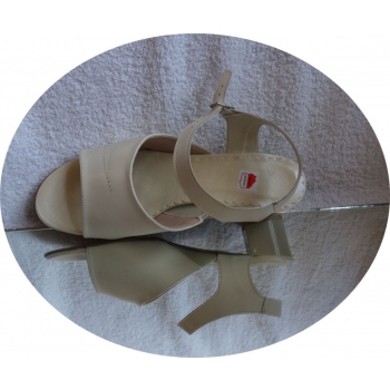 Sandały skórzane ecri TĘGOŚC H szer. 41