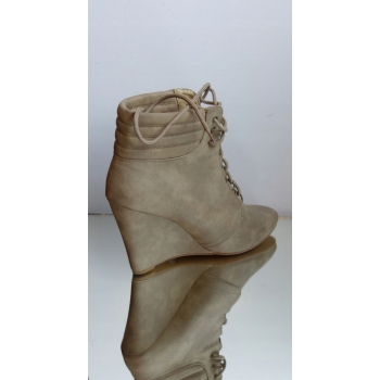 Botki koturn 10,5 cm - Nowe, Beżowe, Rozmiar 39