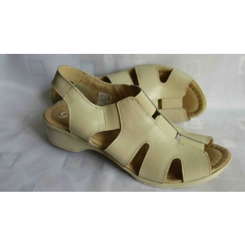 SKÓRZANE sandały damskie GUMY szersze 41