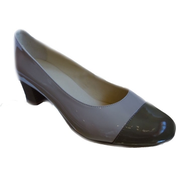 Beige Leather Court Shoe with 5.5cm Heel (Size 42)