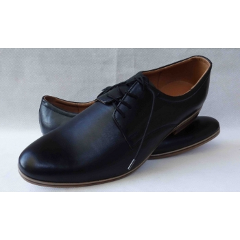 Nowości! Półbuty Skórzane Moskała 42